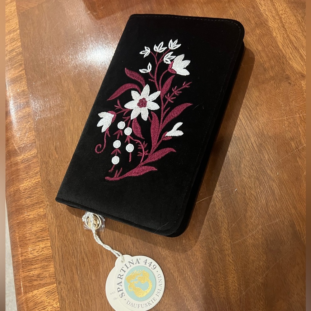 Spartina 449 Embroidered Jewelry Travel Portfolio Case